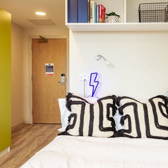 Bronze En Suite - Image 6